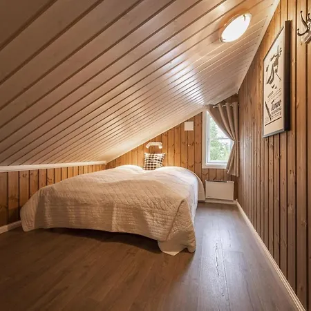 With Sauna In *